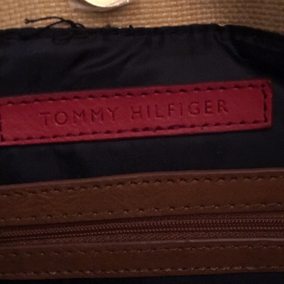 Tommy Hilfiger Purse - Picture 6 of 8